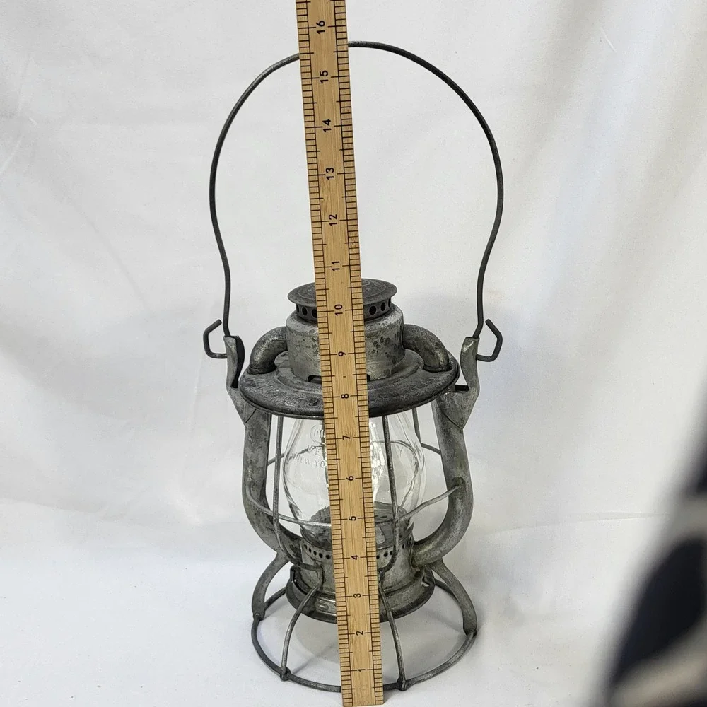 Dietz Vesta Railroad Lantern New York Central Vintage Kerosene Clear Globe USA